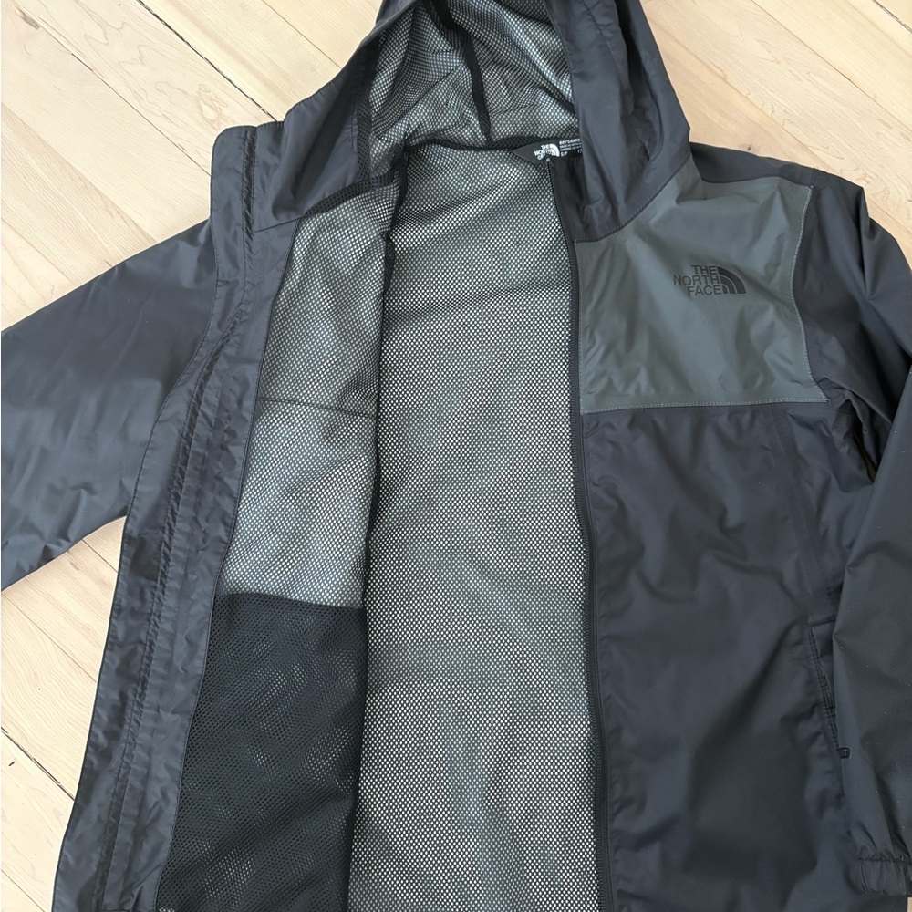 Youth small (7/8) North Face rain jacket, EUC